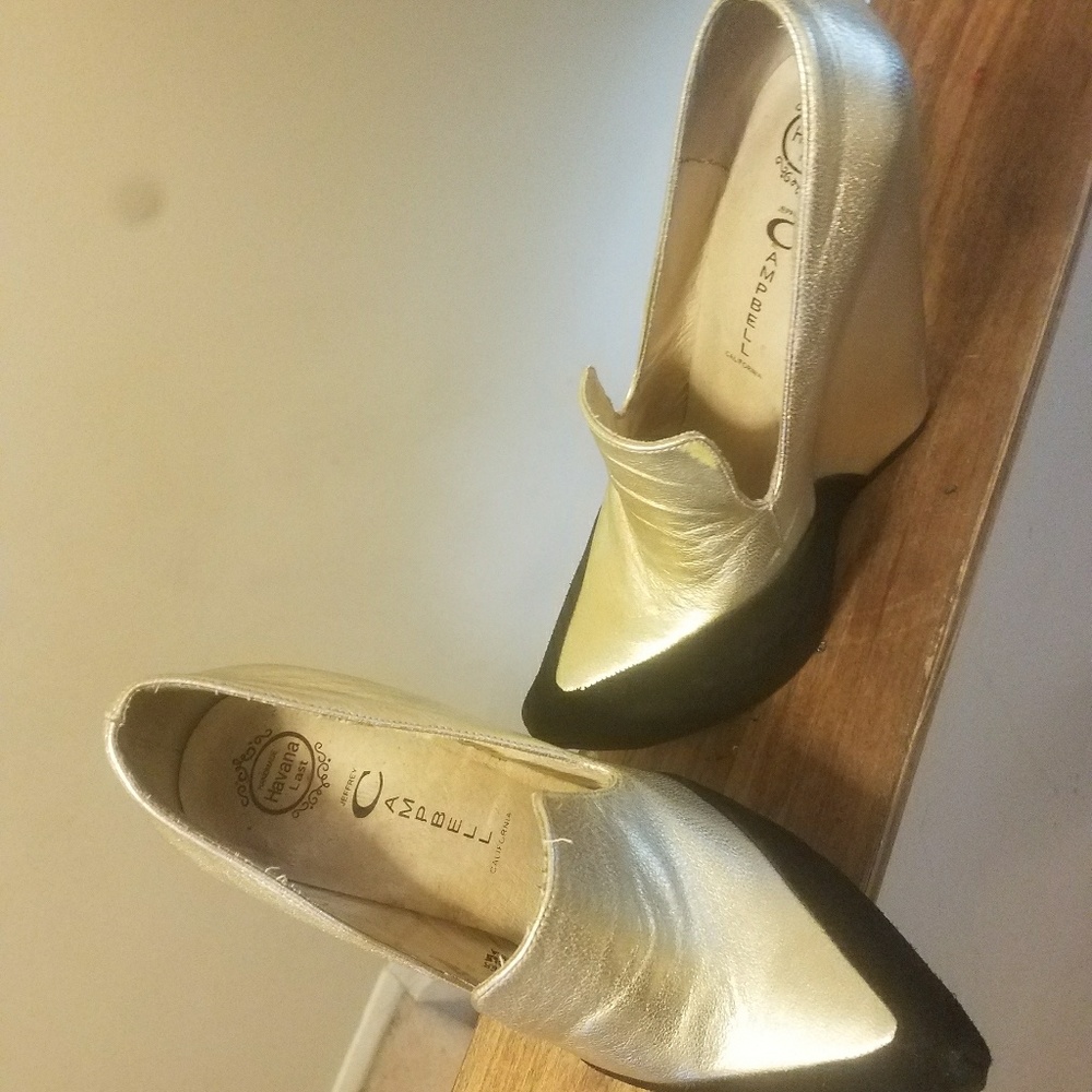 Shoe - Picture 3 of 3